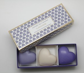 Набор Сердца, 3 мыла в картонной коробке с ароматом лаванды Набор Сердца, 3 мыла в картонной коробке с ароматом лаванды