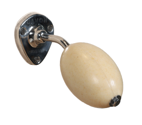 Вращающееся мыло рабочего на держателе из нержавеющей стали 260 гр. Вращающееся мыло рабочего на держателе из нержавеющей стали 260 гр.